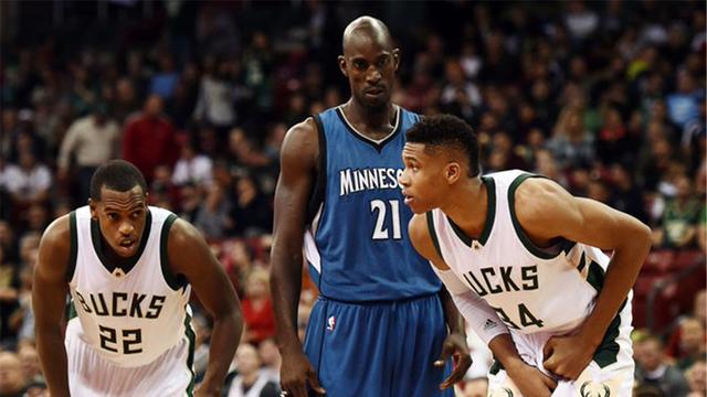 跟队：米兰与普利希奇的续约谈判搁置，可能会直接激活续约条款（随队记者：米兰与普利希奇续约谈判暂停，或直接触发续约选项）