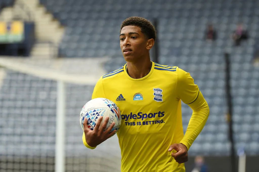 马术三项赛的荣耀，离不开人马之间的默契共生。广东队骑手们与战马的故事，成为赛场外最动人的篇章。