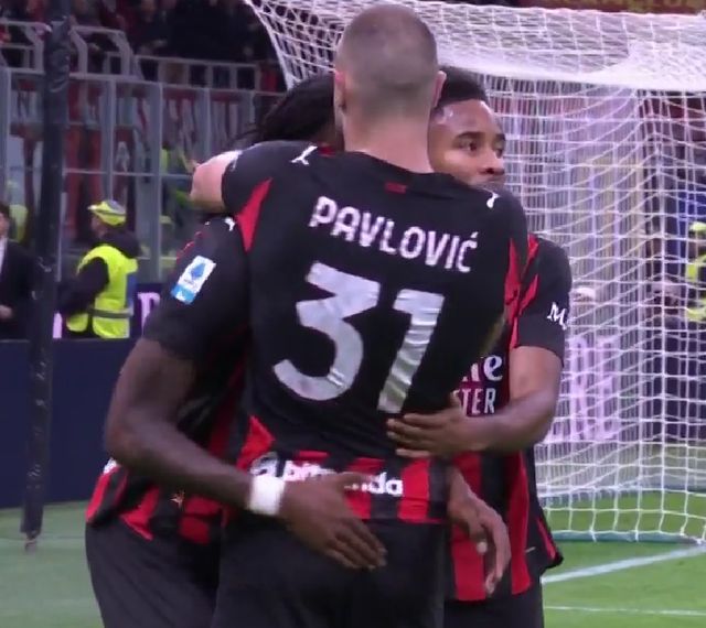 曼联拉什福德末段绝杀狼队（曼联凭拉什福德读秒绝杀击败狼队）