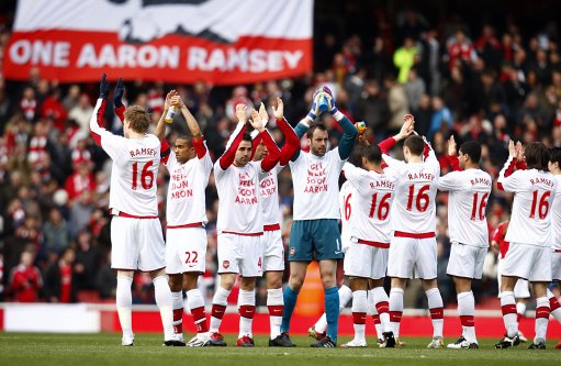 连续9场国家队比赛参与进球，奥亚萨瓦尔成西班牙队史第一人（奥亚萨瓦尔已连续9场为国出战参与破门，创西班牙队史第一人纪录）